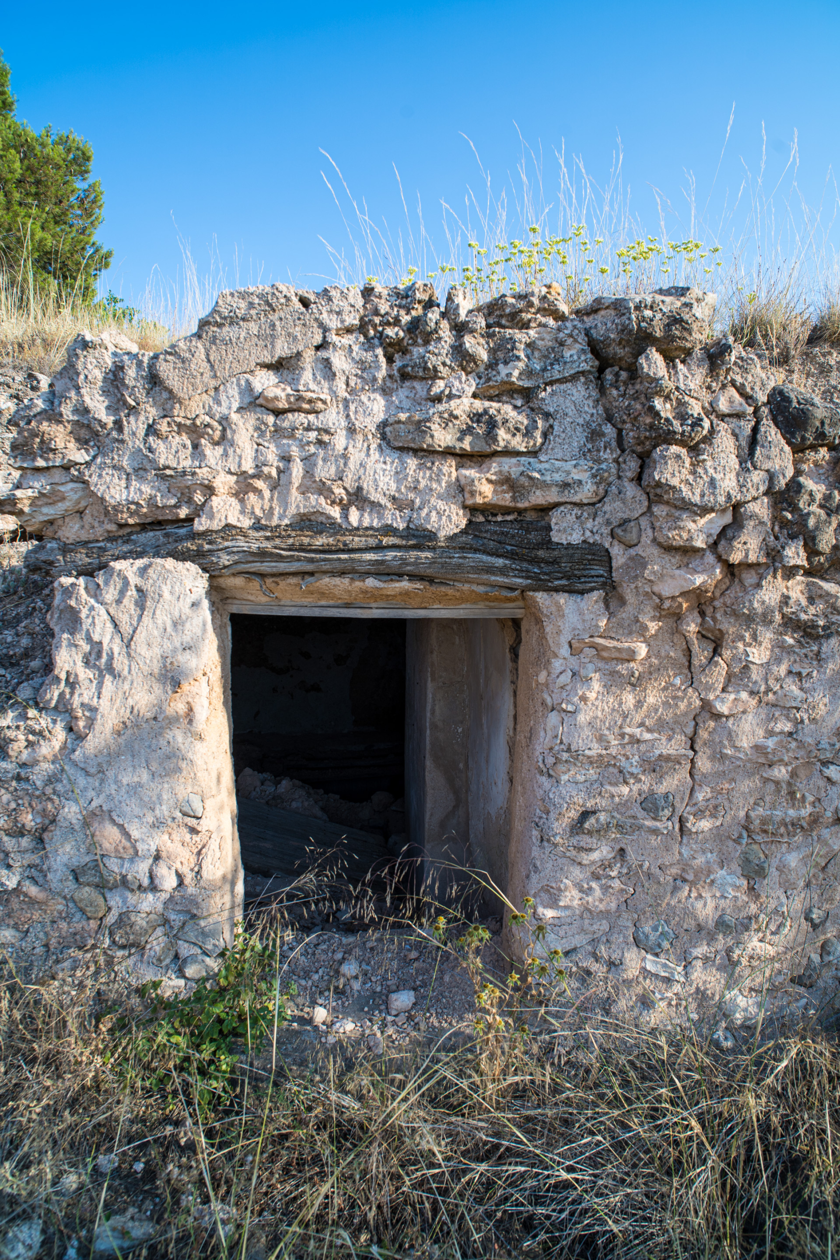 1770751394478-FOX-R121-Raspay-House-Cave-House-034